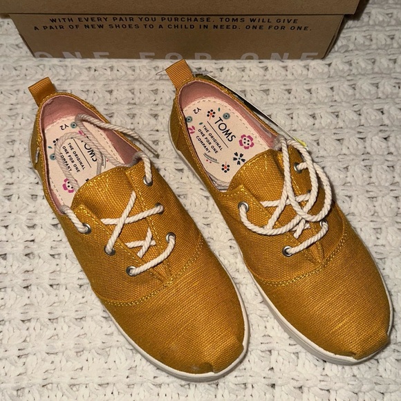 Brand New - TOMS Sunflower Heritage Canvas - Picture 3 of 6